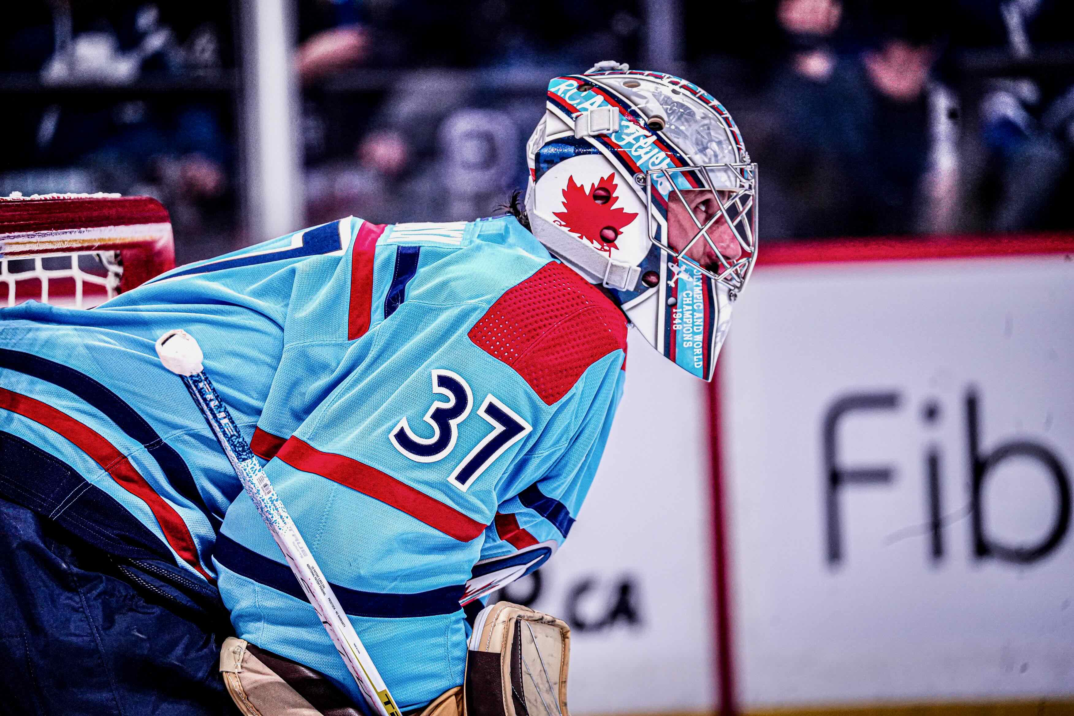 Jets' Hellebuyck Wins 2024 Vezina Trophy With Near-Unanimous Vote ...